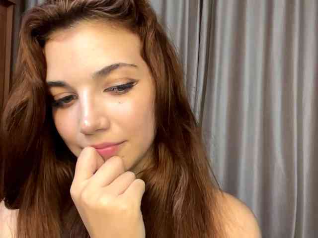 MyrleLinnan webcam
