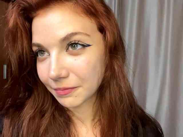 MyrleLinnan webcam