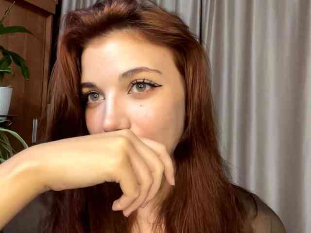 MyrleLinnan webcam