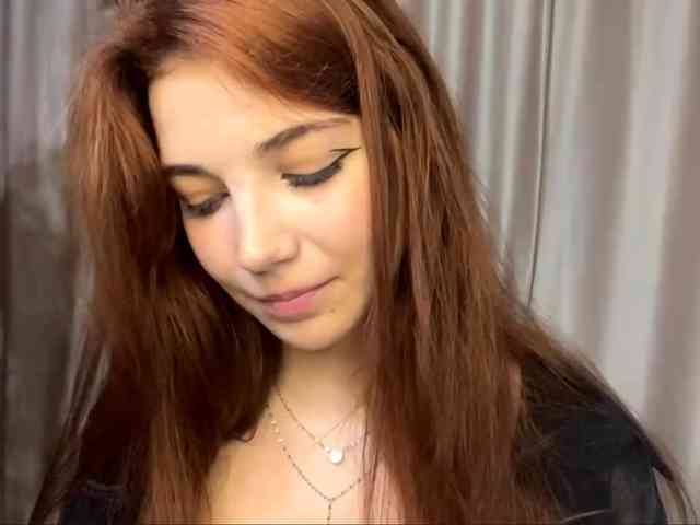 MyrleLinnan webcam