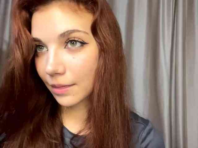 MyrleLinnan webcam