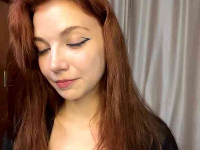 MyrleLinnan webcam