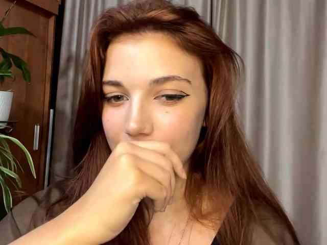 MyrleLinnan webcam