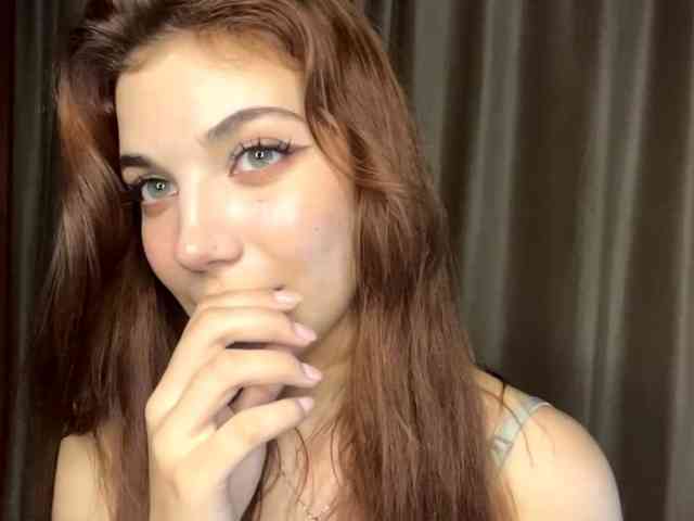 MyrleLinnan webcam