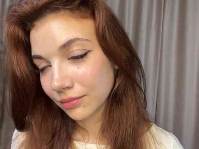 MyrleLinnan webcam
