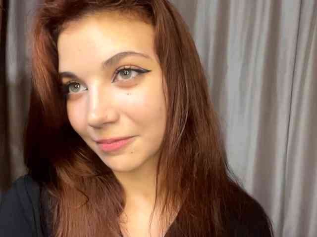 MyrleLinnan webcam