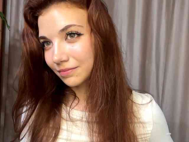 MyrleLinnan webcam