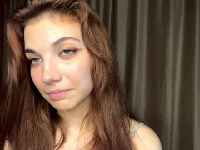 MyrleLinnan webcam