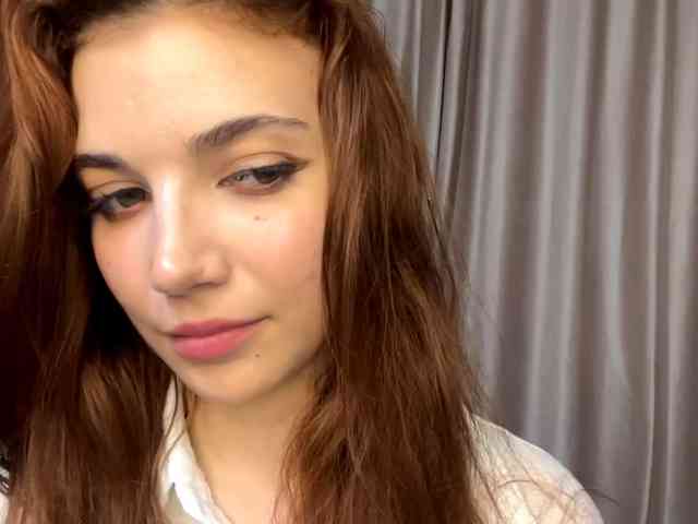 MyrleLinnan webcam