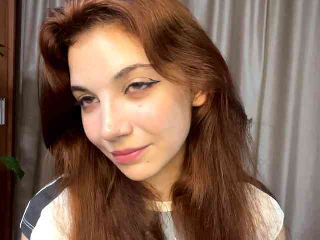 MyrleLinnan webcam