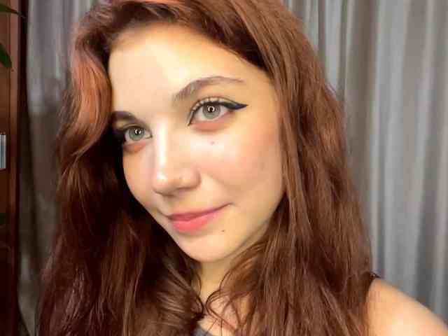 MyrleLinnan webcam