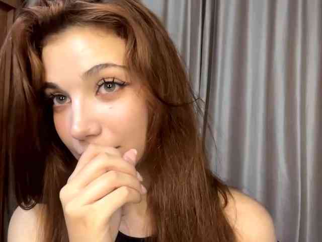 MyrleLinnan webcam