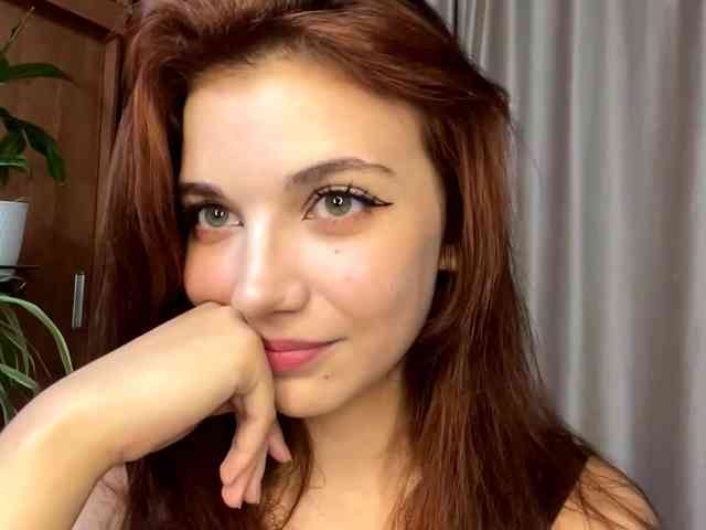 MyrleLinnan webcam