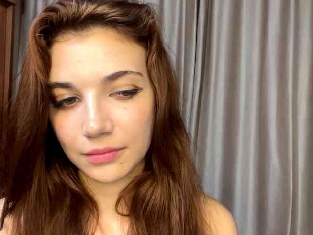 MyrleLinnan webcam