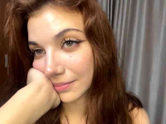 MyrleLinnan webcam