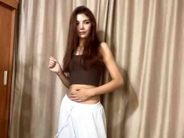 MyrleLinnan webcam