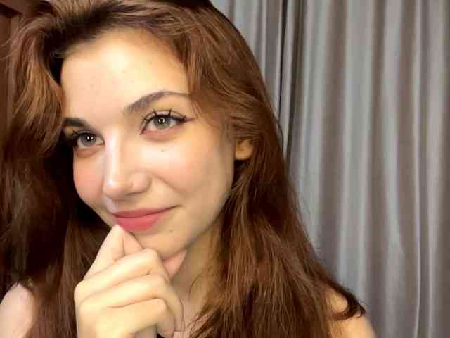 MyrleLinnan webcam