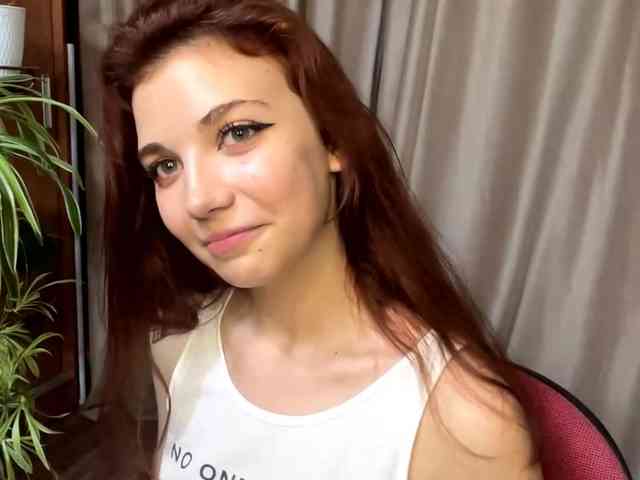 MyrleLinnan webcam