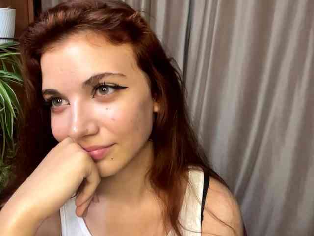 MyrleLinnan webcam