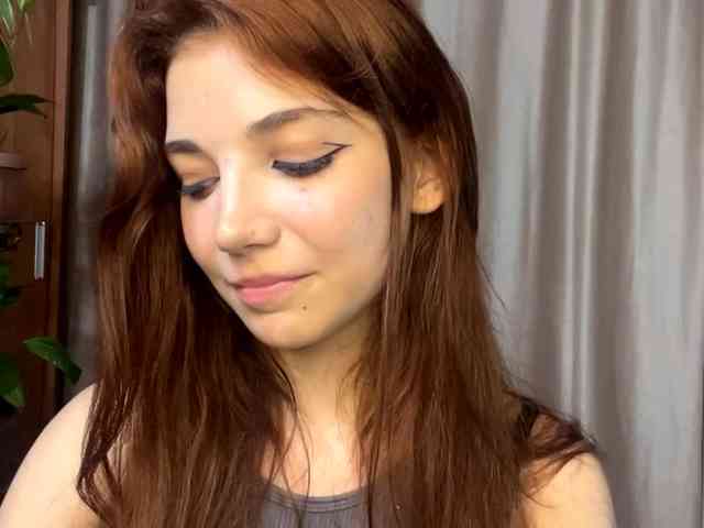 MyrleLinnan webcam