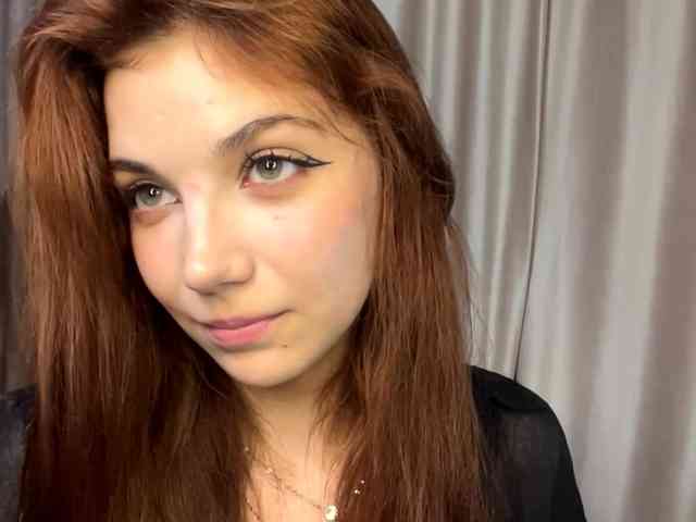 MyrleLinnan webcam