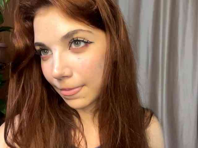 MyrleLinnan webcam