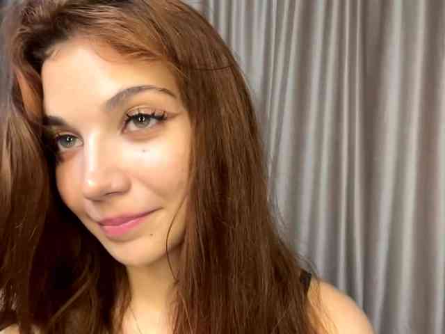 MyrleLinnan webcam
