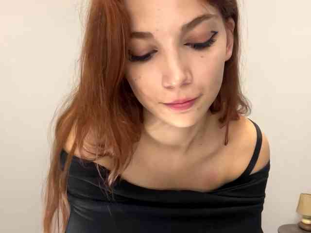 MyrleLinnan webcam