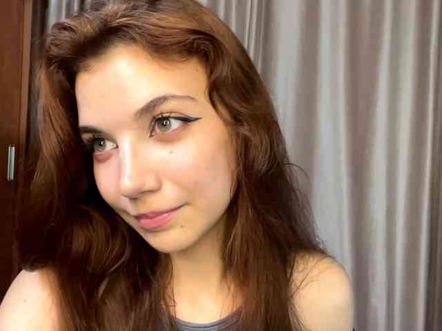 MyrleLinnan webcam