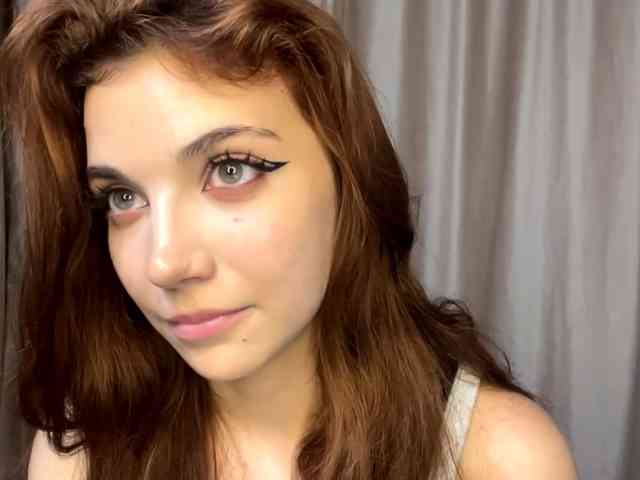 MyrleLinnan webcam