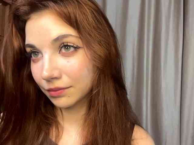 MyrleLinnan webcam
