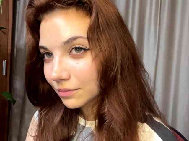 MyrleLinnan webcam