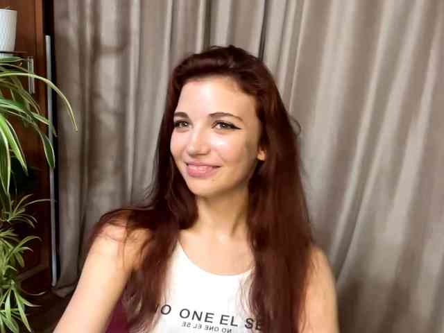 MyrleLinnan webcam