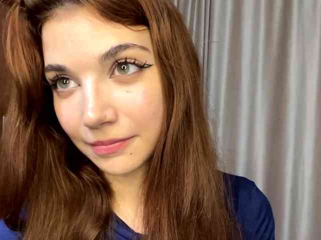 MyrleLinnan webcam