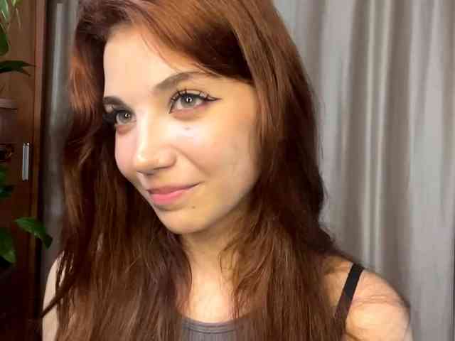 MyrleLinnan webcam