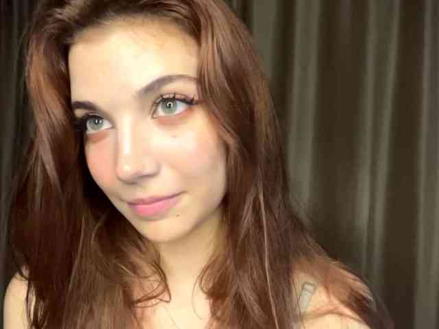 MyrleLinnan webcam