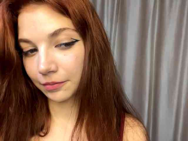 MyrleLinnan webcam