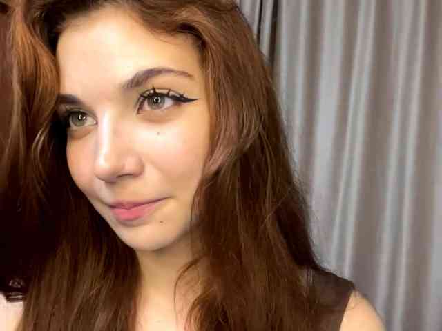 MyrleLinnan webcam