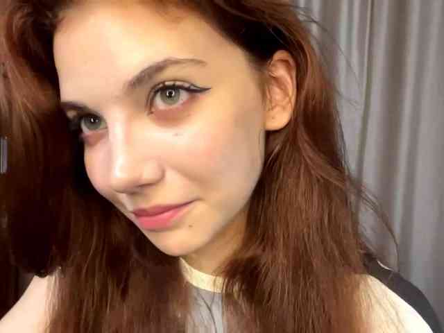 MyrleLinnan webcam