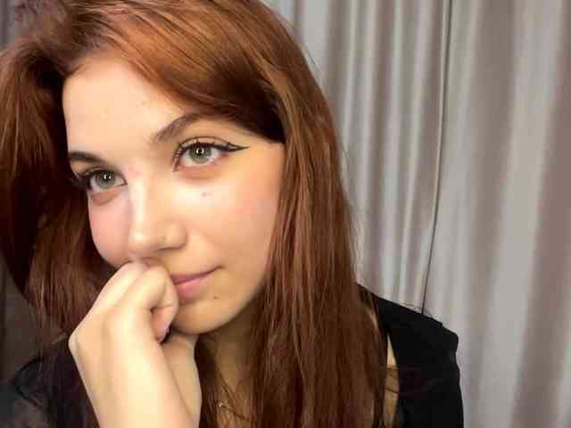 MyrleLinnan webcam
