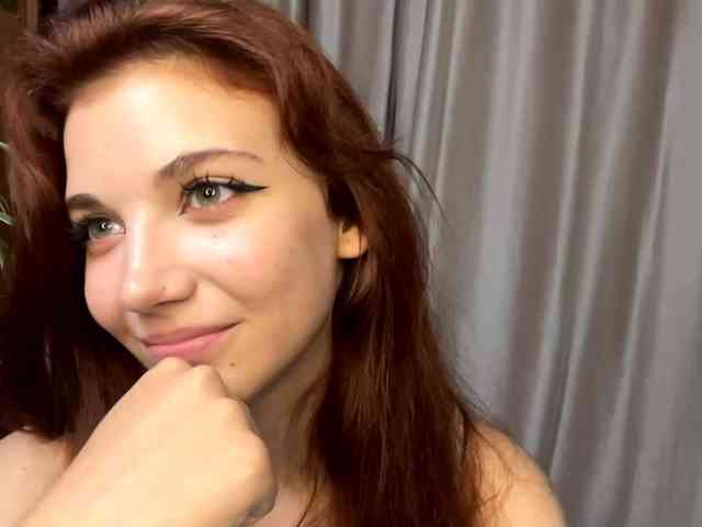 MyrleLinnan webcam