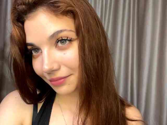 MyrleLinnan webcam
