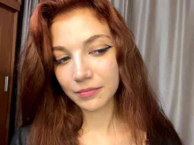 MyrleLinnan webcam
