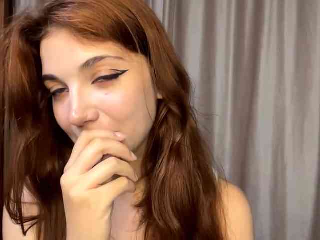 MyrleLinnan webcam