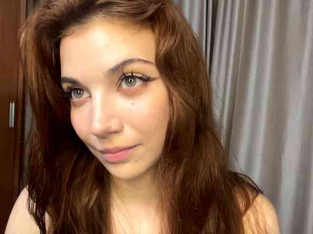 MyrleLinnan webcam