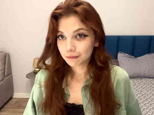 MyrleLinnan webcam