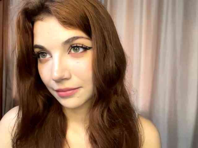MyrleLinnan webcam