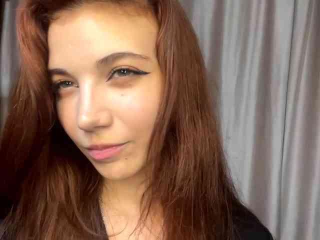 MyrleLinnan webcam