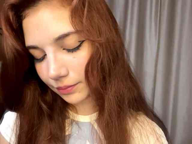 MyrleLinnan webcam