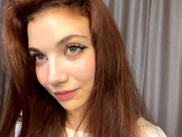 MyrleLinnan webcam